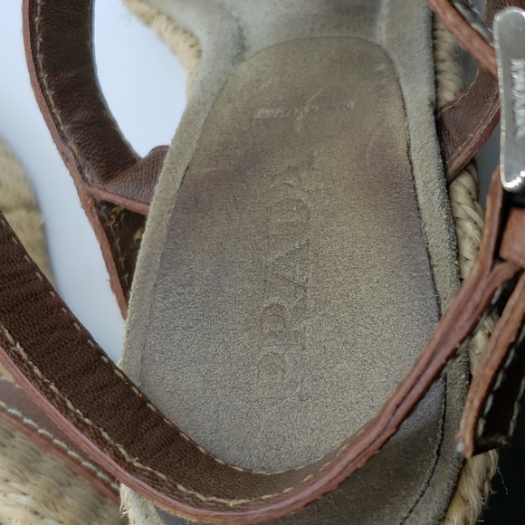 CLARENCE! PRADA Authentic!, Wedges FINAL SALE PRICE - Picture 6 of 9